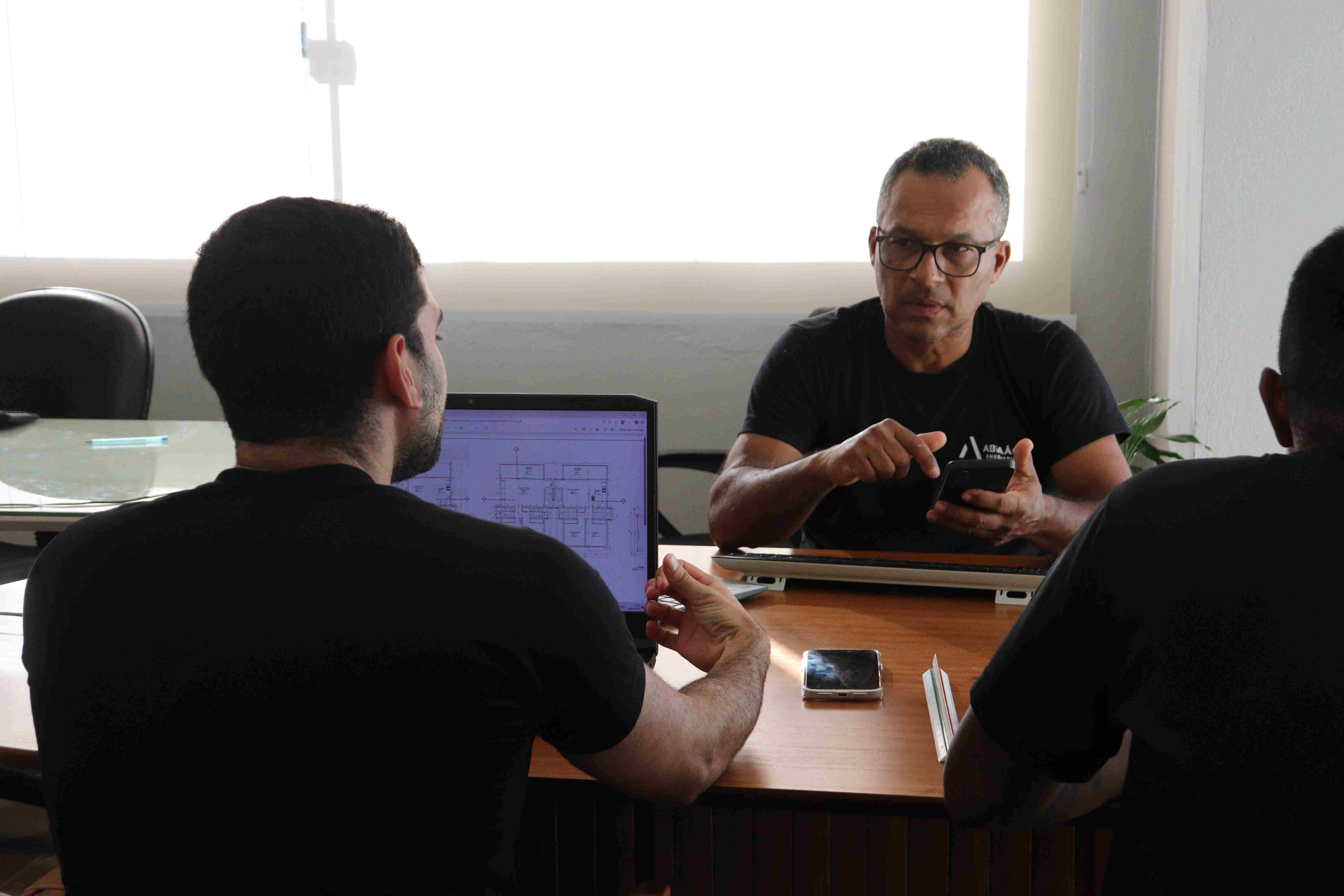Reunião e análise de orçamento
